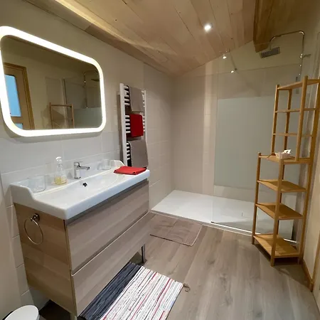 Tables D'hotes Lukugaraia Oda ve Kahvaltı