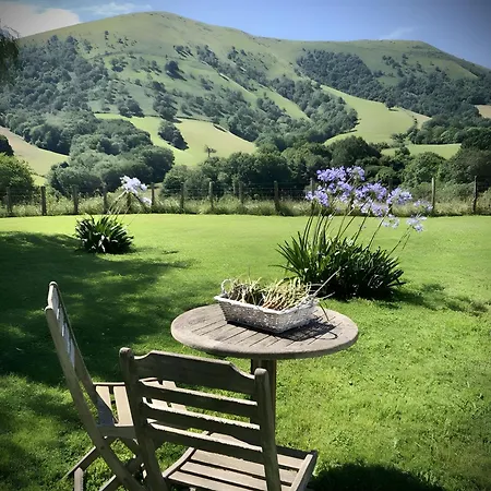 Tables D'hotes Lukugaraia Oda ve Kahvaltı 3*