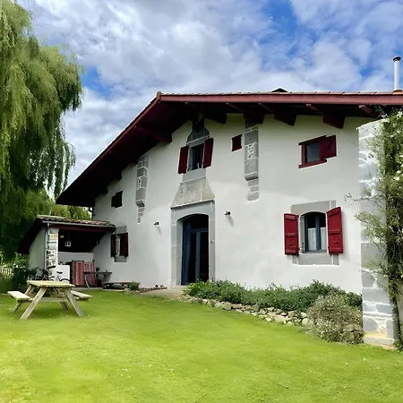 Tables D'hotes Lukugaraia Oda ve Kahvaltı 3*