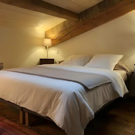 Bed & Breakfast Tables D'hotes Lukugaraia 3*