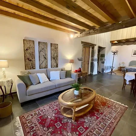 Tables D'hotes Lukugaraia 3*